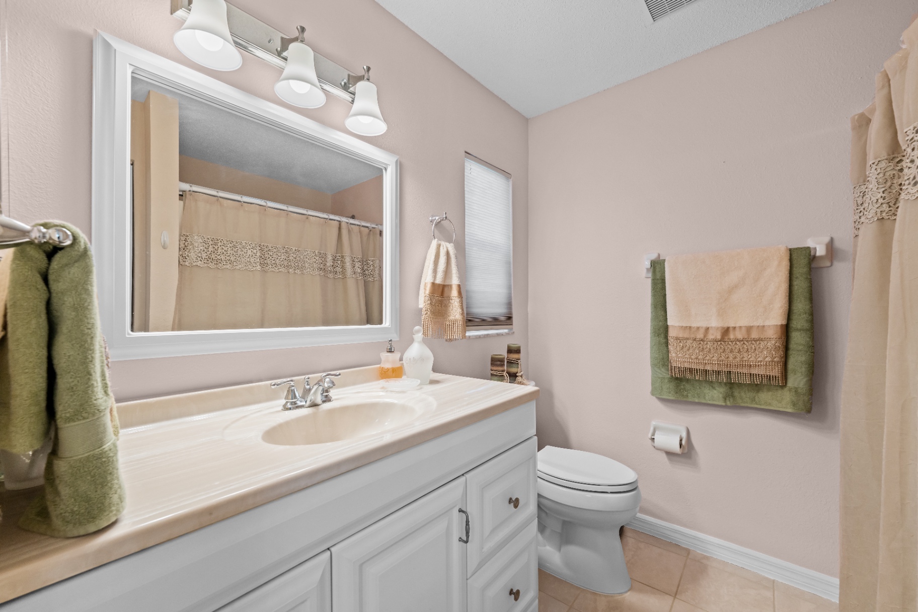 Secondary bathroom